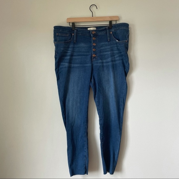 Madewell 9” Button Front Mid-Rise Skinny Jeans - Picture 3 of 9